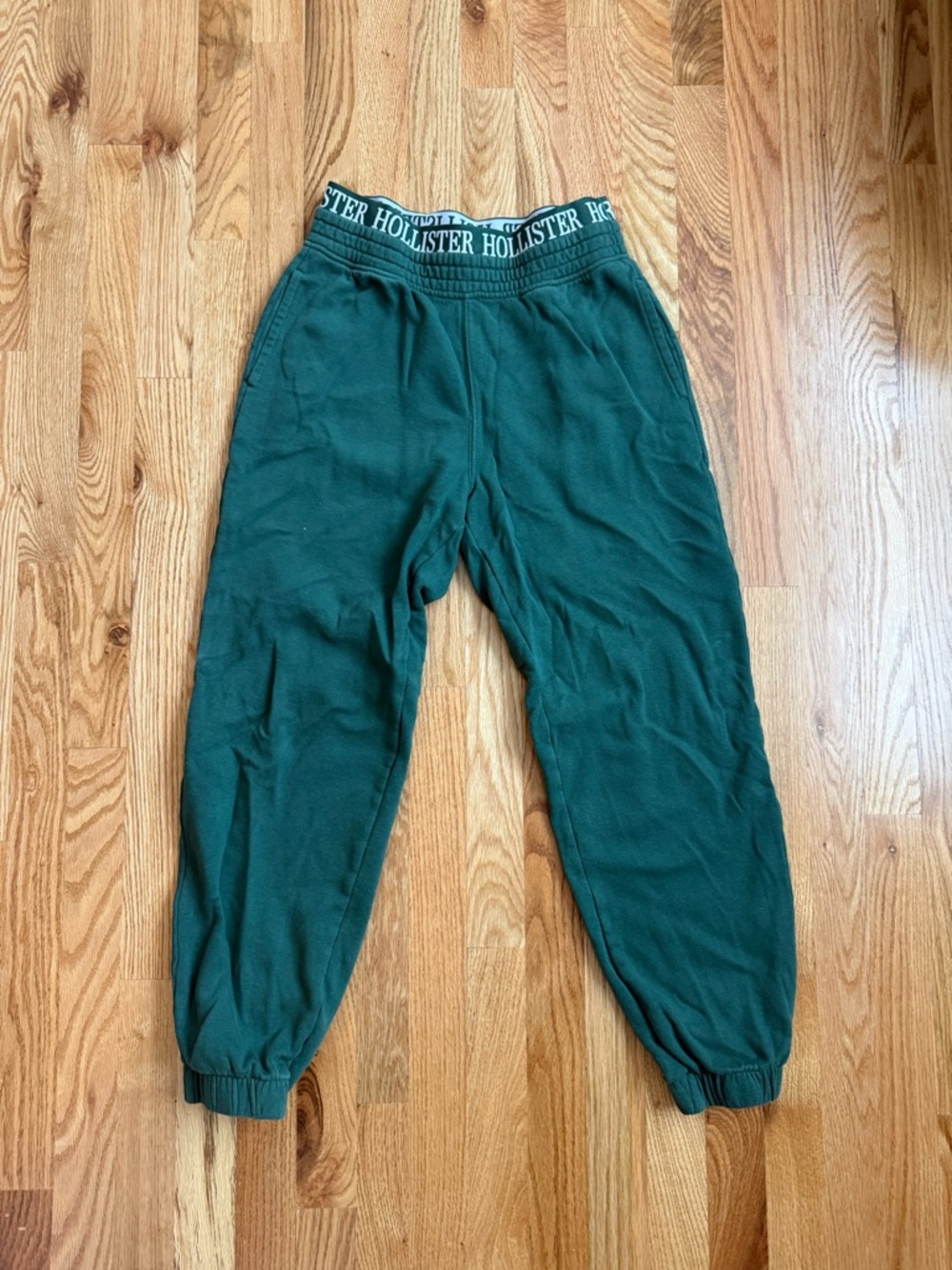 Hollister Dark Green Women’s Jogger Sweatpants with Logo Waistband